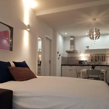 Nomentana White * Рим