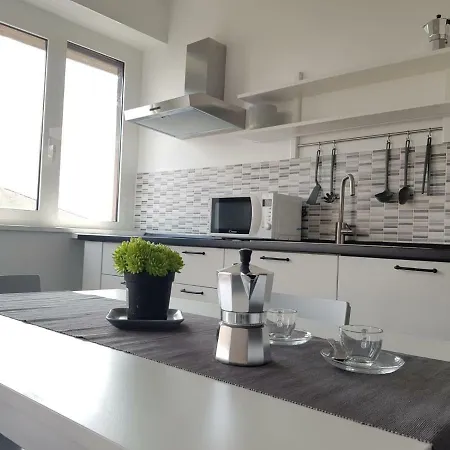 Апартаменты Nomentana White *