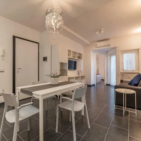 Апартаменты Nomentana White