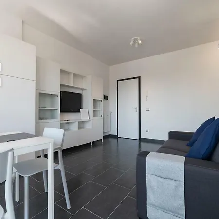 Nomentana White Апартаменты Рим