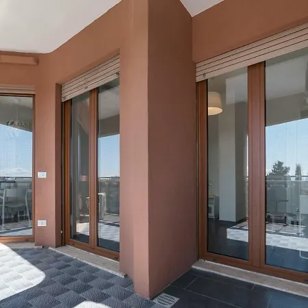 Nomentana White Апартаменты *