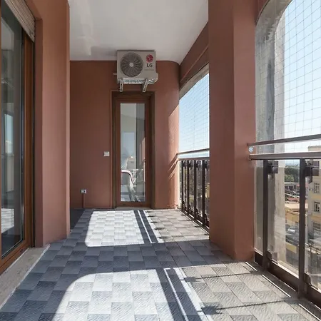 Nomentana White Рим