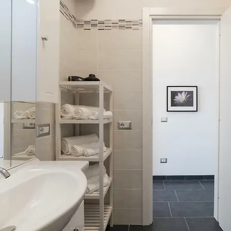 Nomentana White Рим